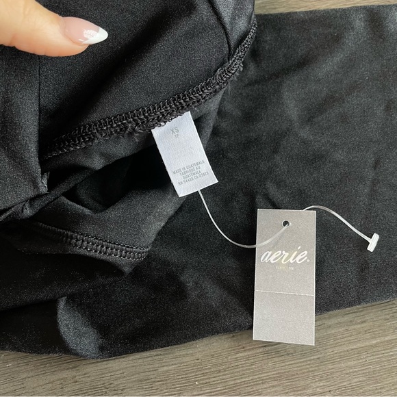 NWT Aerie Black Shiny Smooth Full Length Leggings Extra Small - Picture 7 of 10